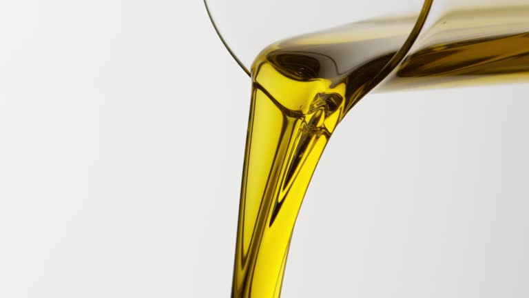 The Truth About Oils: Which Ones Actually Benefit Your Horse?